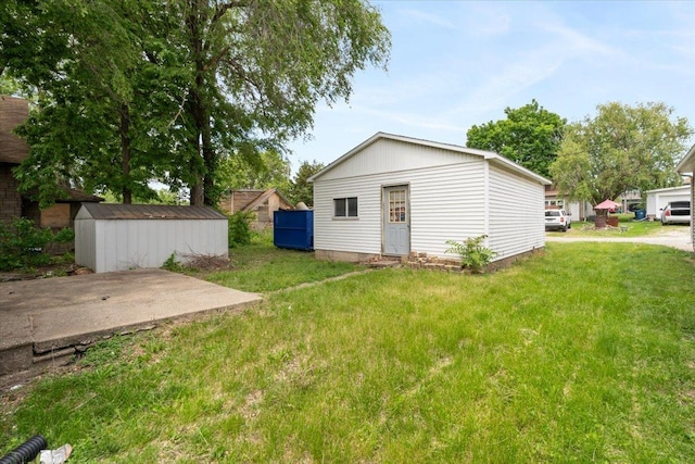 2007 3x Ave, East Moline, IL 61244 - view of green lawn