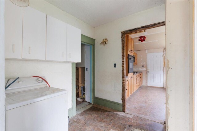 2007 3x Ave, East Moline, IL 61244 - washroom with cabinet space