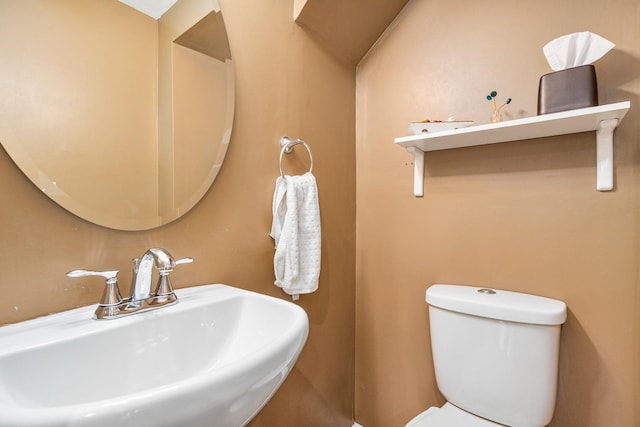 1627 S 14th Ave, Maywood, IL 60153 - bathroom featuring a sink and toilet
