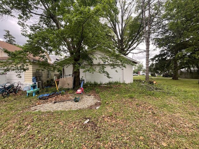 802 Locust St, Prophetstown, IL 61277 - view of green lawn