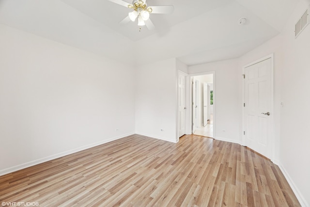 1040 E Buckingham Dr, Naperville, IL 60563 - empty room featuring light wood finished floors, ceiling fan, and baseboards