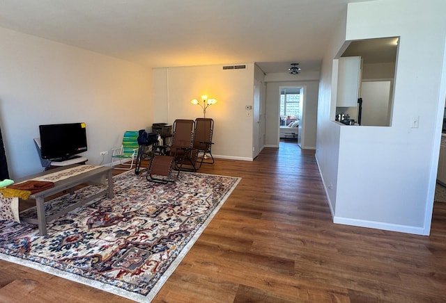 6301 N Sheridan Rd Unit 14E, Chicago, IL 60660 - living room featuring wood finished floors and baseboards