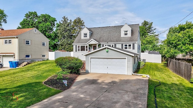 907 Parks Ln, Ottawa, IL 61350 - view of front of house with a garage