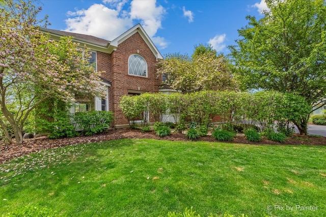 42W911 Jens Jensen Ln, Saint Charles, IL 60175 - view of green lawn