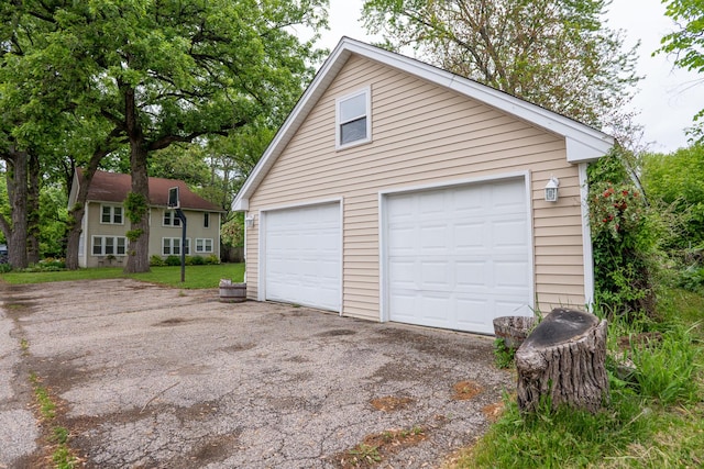 2908 Oakwood Ave, Mchenry, IL 60051 - view of detached garage