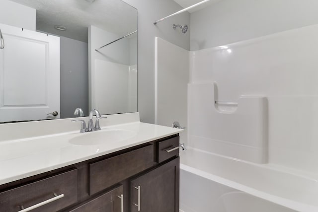 1406 Woodbine Rd Unit 1, Bloomington, IL 61704 - full bath featuring vanity and tub / shower combination