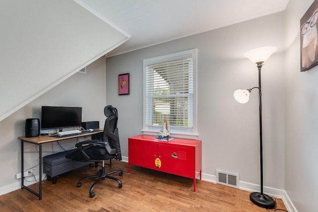 9532 Lexington Ave, Brookfield, IL 60513 - office area featuring wood finished floors, crown molding, and baseboards
