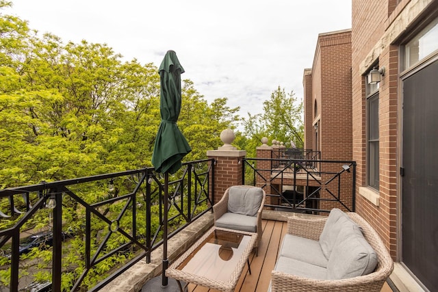 4541 N Malden St Unit 3N, Chicago, IL 60640 - view of balcony