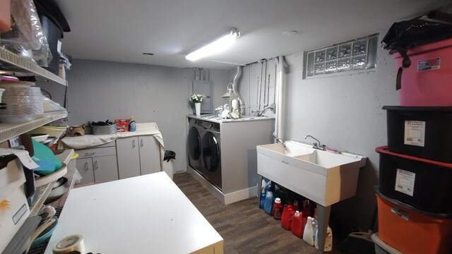 432 Rose St, Bensenville, IL 60106 - laundry room featuring washing machine and dryer and dark wood-style flooring