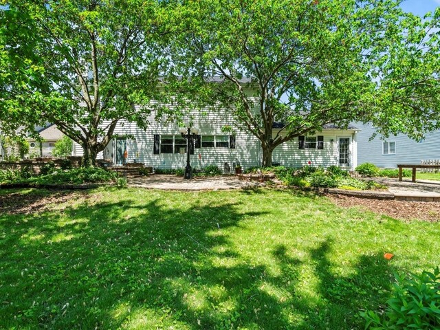 1520 Fordham Ct, Naperville, IL 60565 - view of grassy yard