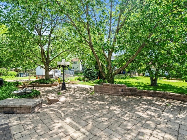 1520 Fordham Ct, Naperville, IL 60565 - view of patio