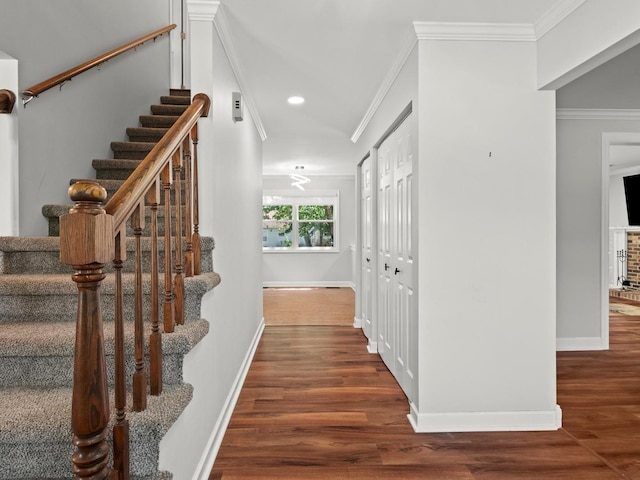 1520 Fordham Ct, Naperville, IL 60565 - staircase featuring ornamental molding, wood finished floors, baseboards, and recessed lighting