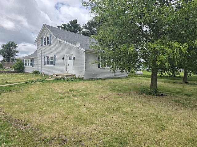 1350 N 2950 E Rd, Leroy, IL 61752 - view of front of property featuring a front yard and roof with shingles