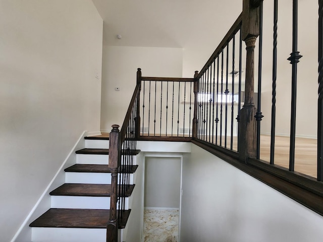906 Central Park Dr, Round Lake Beach, IL 60073 - view of staircase