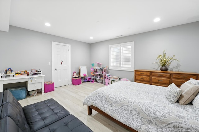 610 Greendale Rd, Glenview, IL 60025 - bedroom featuring recessed lighting and wood finished floors
