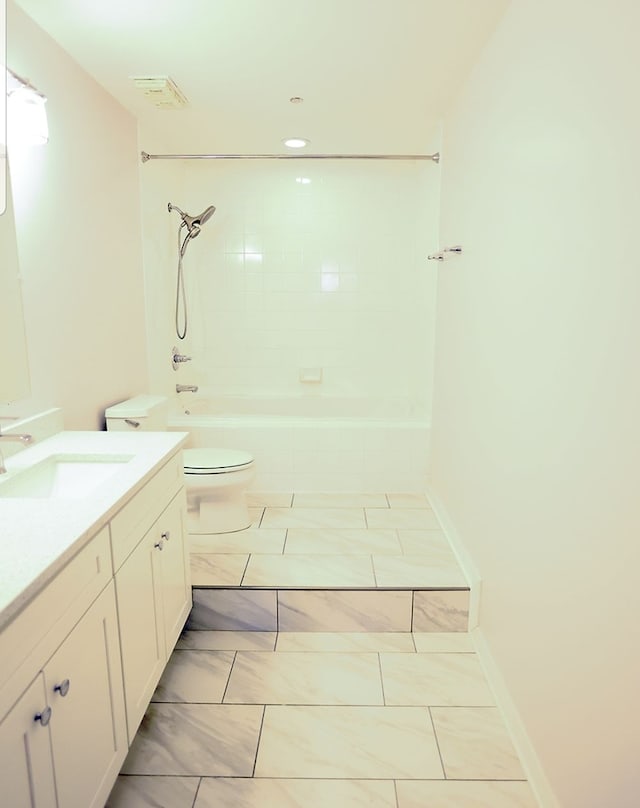 910 S Michigan Ave Unit 1805, Chicago, IL 60605 - full bath featuring vanity and shower / washtub combination