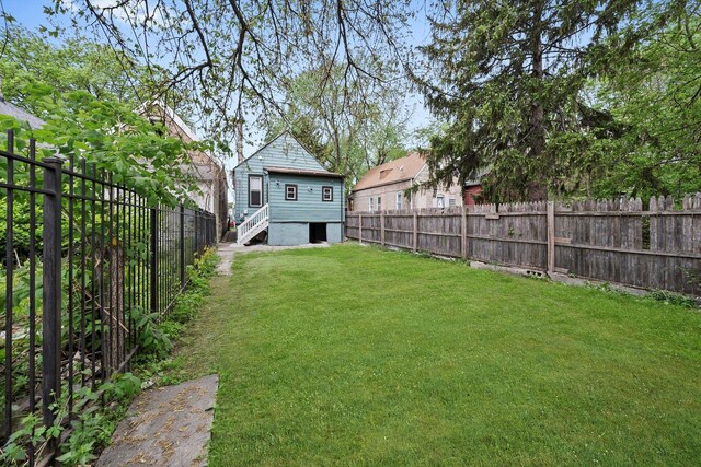 5635 S May St, Chicago, IL 60621 - view of yard