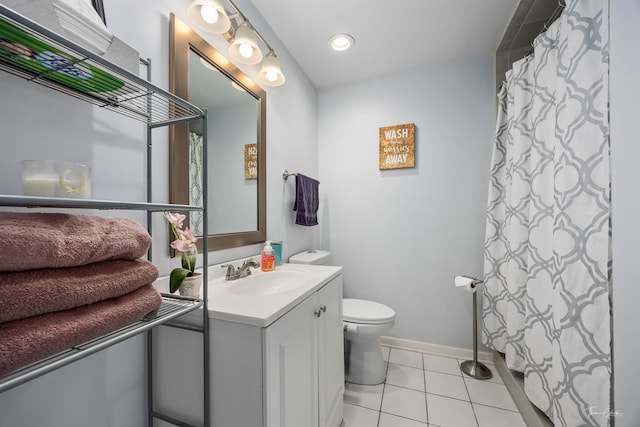 20005 S Mallory Dr, Frankfort, IL 60423 - full bathroom featuring toilet, vanity, tile patterned flooring, baseboards, and recessed lighting
