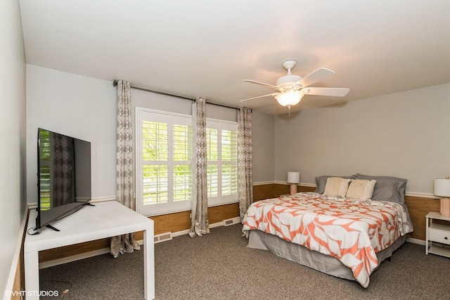 43389 N Oakcrest Ln N, Zion, IL 60099 - bedroom with carpet, a ceiling fan, and baseboards