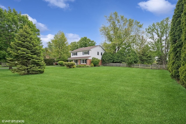 211 W Kenilworth Ave, Prospect Heights, IL 60070 - view of yard
