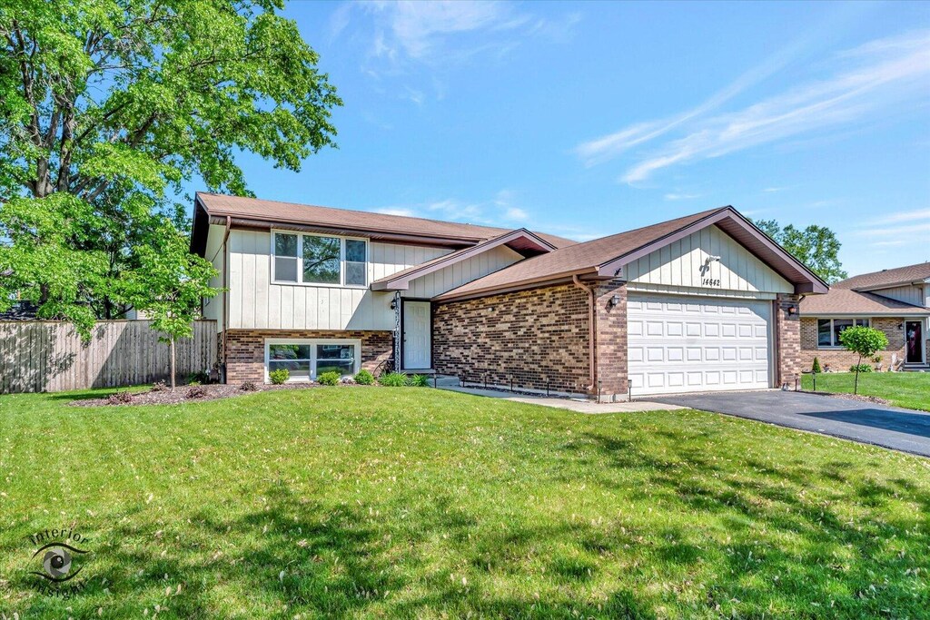 14642 S Cricketwood Ct, Homer Glen, IL 60491 - photo 1
