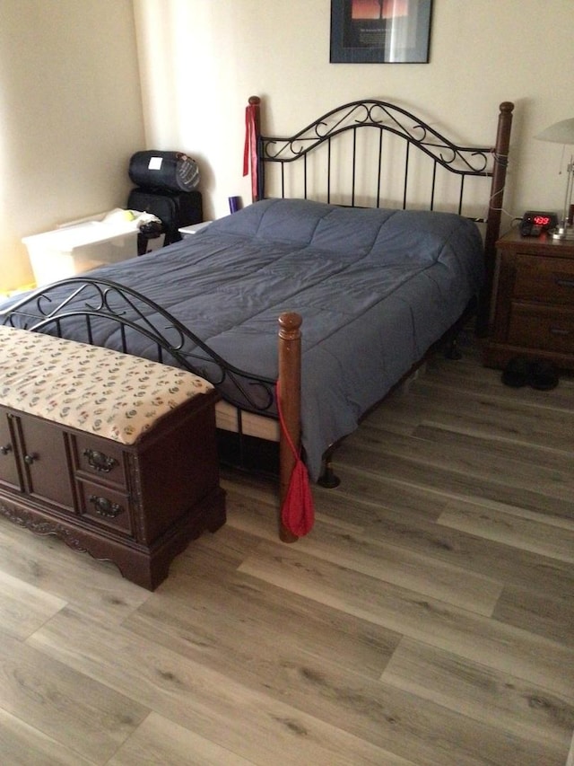 19533 Lake Shore Dr Unit 3N, Lynwood, IL 60411 - bedroom featuring light wood-style floors