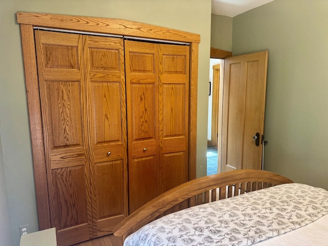 6250 W Holbrook St, Chicago, IL 60646 - view of bedroom