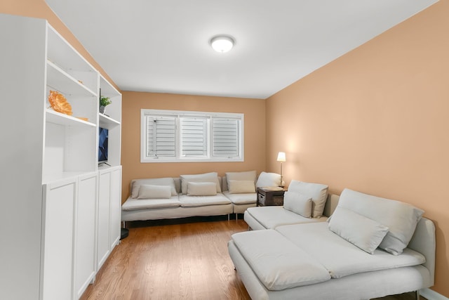 464 Northgate Ct, Riverside, IL 60546 - living area featuring light wood finished floors