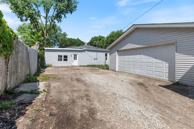 718 Sycamore St, Ottawa, IL 61350 - view of detached garage