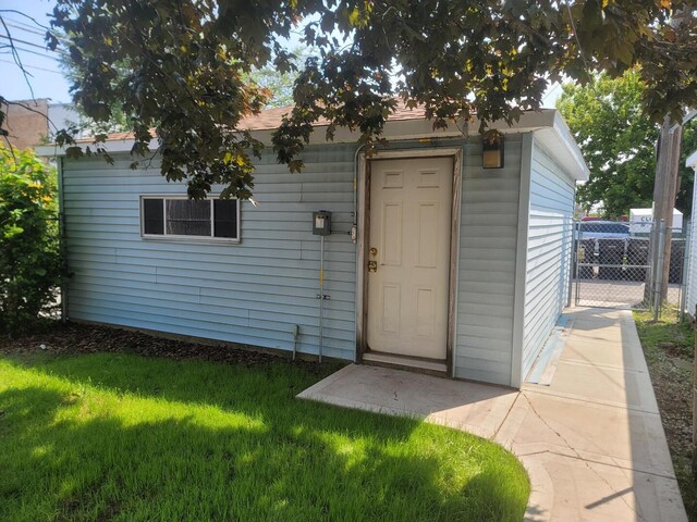 2343 N Lawndale Ave, Chicago, IL 60647 - photo 54