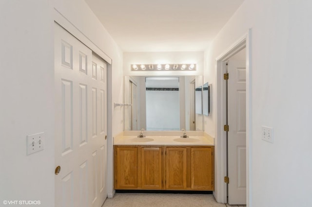 367 S Crown Ct, Palatine, IL 60074 - bathroom featuring double vanity