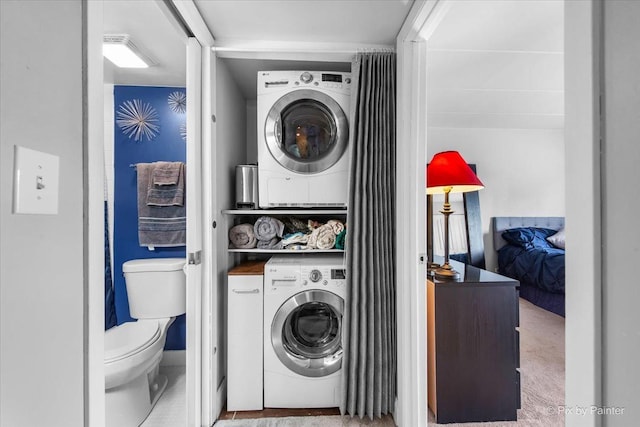 210 E Fountainview Ln Unit 2B, Lombard, IL 60148 - laundry area featuring stacked washer / dryer