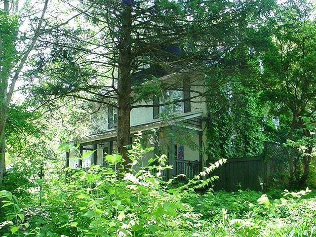 809 S Lynn St, Champaign, IL 61820 - view of side of home