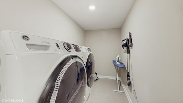 532 Ursuline Ave, Naperville, IL 60565 - washroom featuring separate washer and dryer, baseboards, and recessed lighting