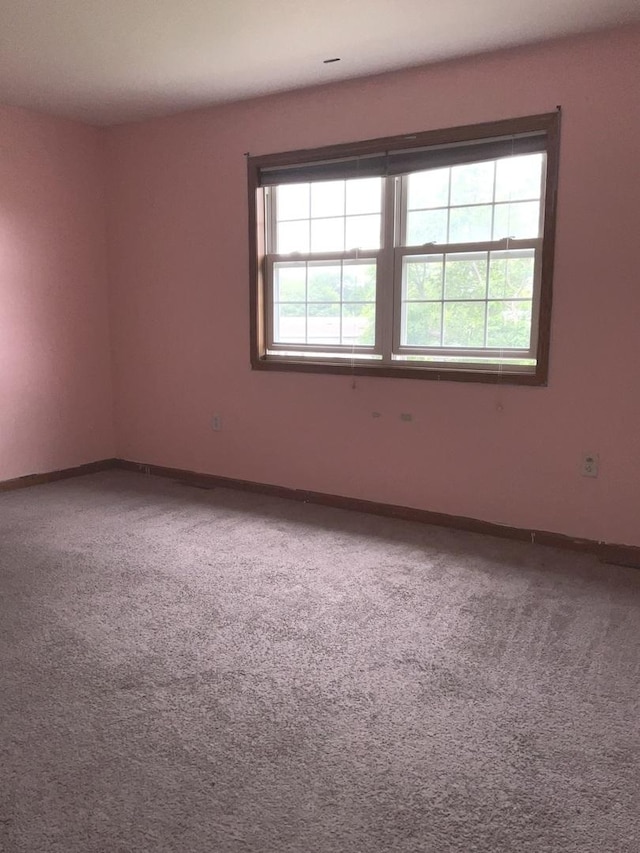 934 Evans St, Ottawa, IL 61350 - carpeted spare room featuring baseboards
