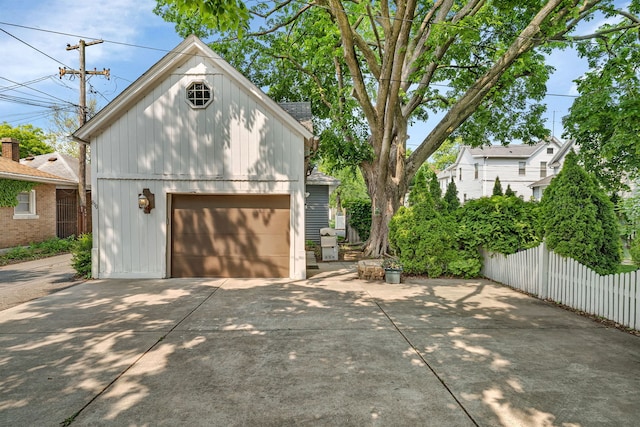 810 Glenwood Ave, Joliet, IL 60435 - garage featuring concrete driveway
