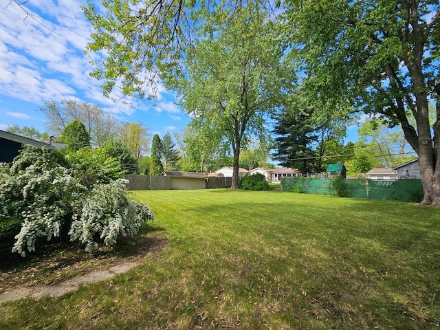 36586 N Traer Ter, Gurnee, IL 60031 - view of yard