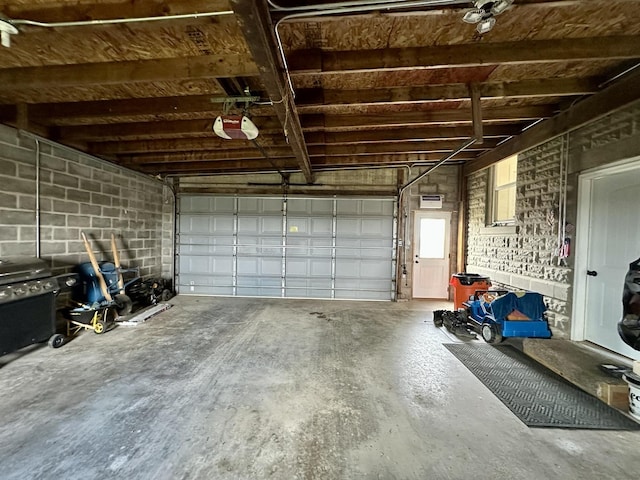 2034 Gittleson Rd, Rochelle, IL 61068 - view of garage
