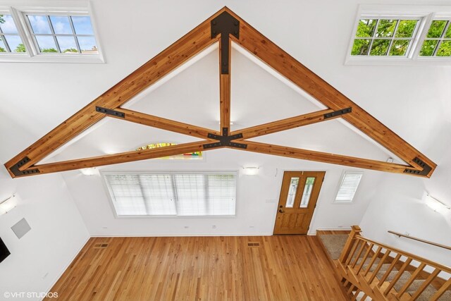 914 Meadowcrest Rd, La Grange Park, IL 60526 - entrance foyer featuring wood finished floors and baseboards