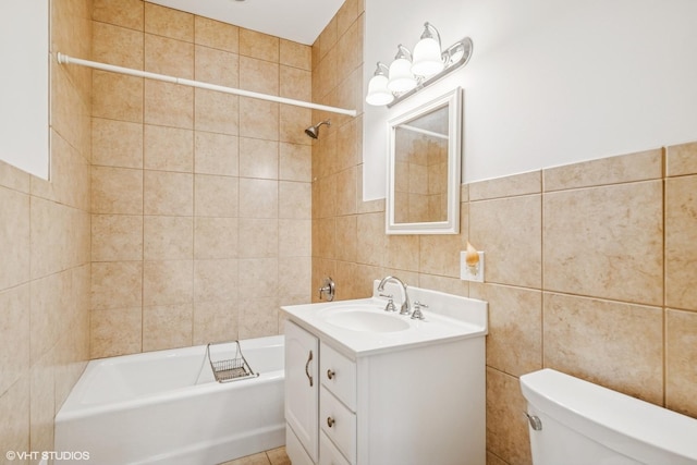 914 Meadowcrest Rd, La Grange Park, IL 60526 - full bath with tile walls, toilet, vanity, and bathtub / shower combination