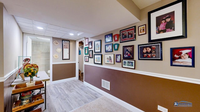 1535 S Douglas Ave, Arlington Heights, IL 60005 - hallway featuring wood finished floors and recessed lighting