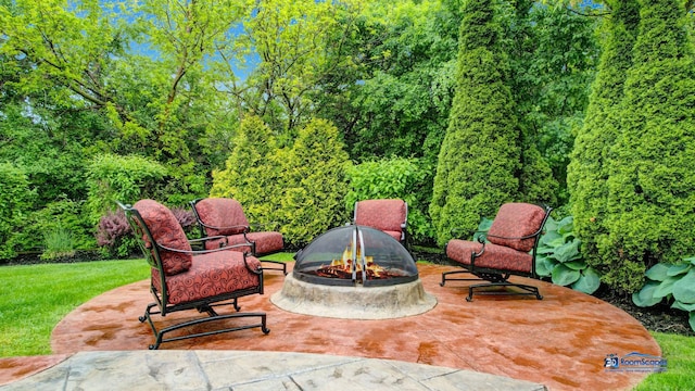 1535 S Douglas Ave, Arlington Heights, IL 60005 - view of patio / terrace with an outdoor fire pit