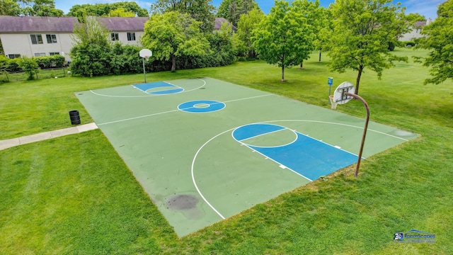 1535 S Douglas Ave, Arlington Heights, IL 60005 - view of sport court featuring community basketball court and a lawn