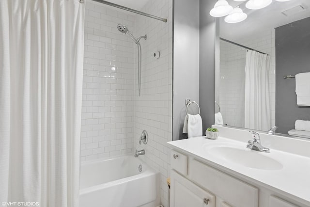 23 Foxcroft Rd Unit 235, Naperville, IL 60565 - full bath featuring shower / bathtub combination with curtain and vanity