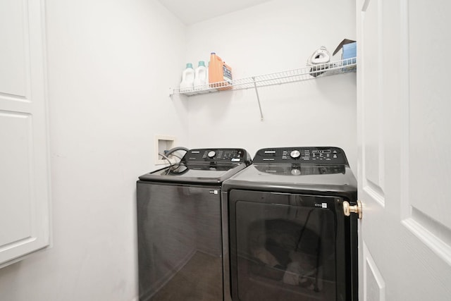 129 W Hampton Ct, Round Lake, IL 60073 - washroom featuring washer and clothes dryer