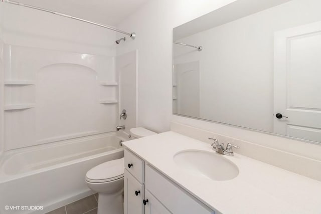 1533 Executive Way, Des Plaines, IL 60018 - bathroom featuring vanity, shower / tub combination, and tile patterned flooring