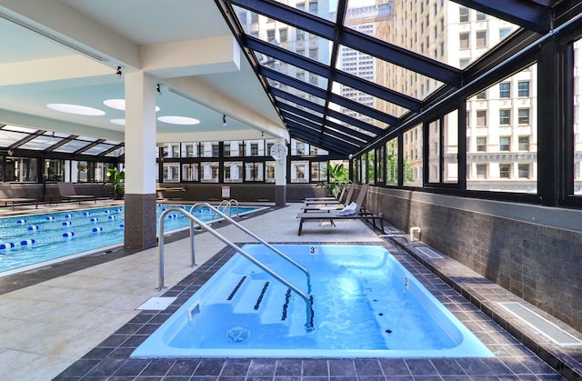 405 N Wabash Ave Unit 2204, Chicago, IL 60611 - indoor pool featuring a patio area