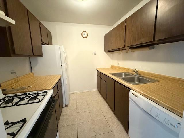 216 Shorewood Dr Unit 2C, Glendale Heights, IL 60139 - photo 3