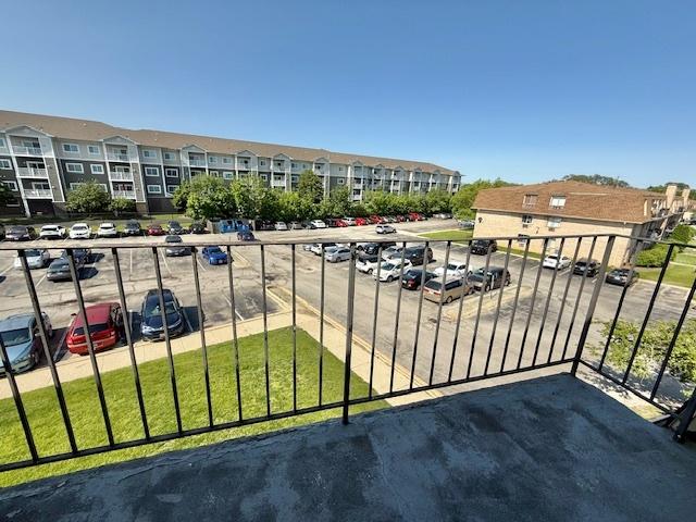 216 Shorewood Dr Unit 2C, Glendale Heights, IL 60139 - photo 4