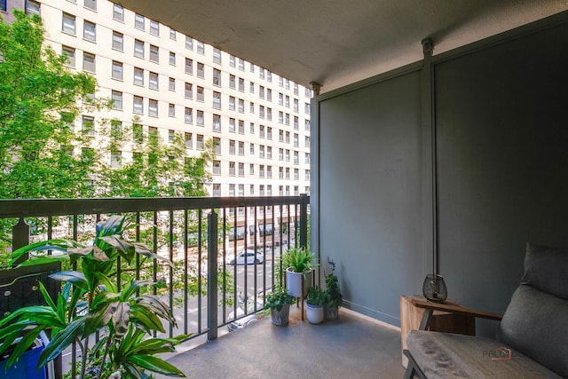 201 E Chestnut St Unit 3C, Chicago, IL 60611 - view of balcony